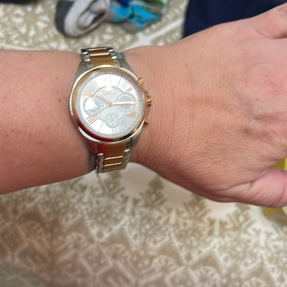 Fossil Modern Courier Analog Silver Dial Women's Watch - Picture 8 of 8